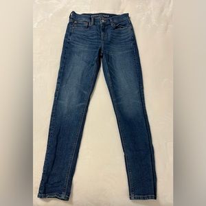 American Eagle 90’s Skinny Jean
